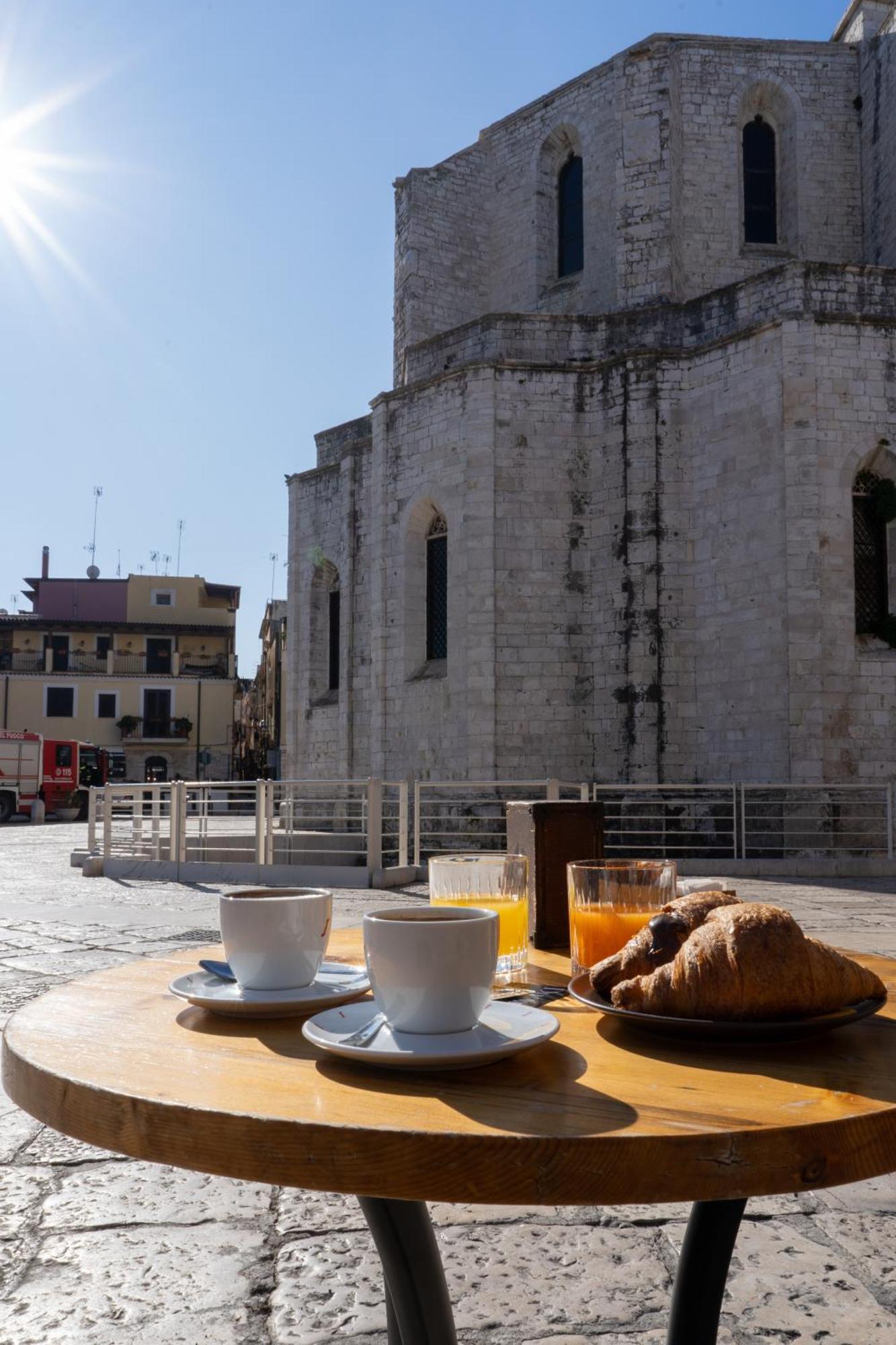Duomo Guest House Barletta Bagian luar foto