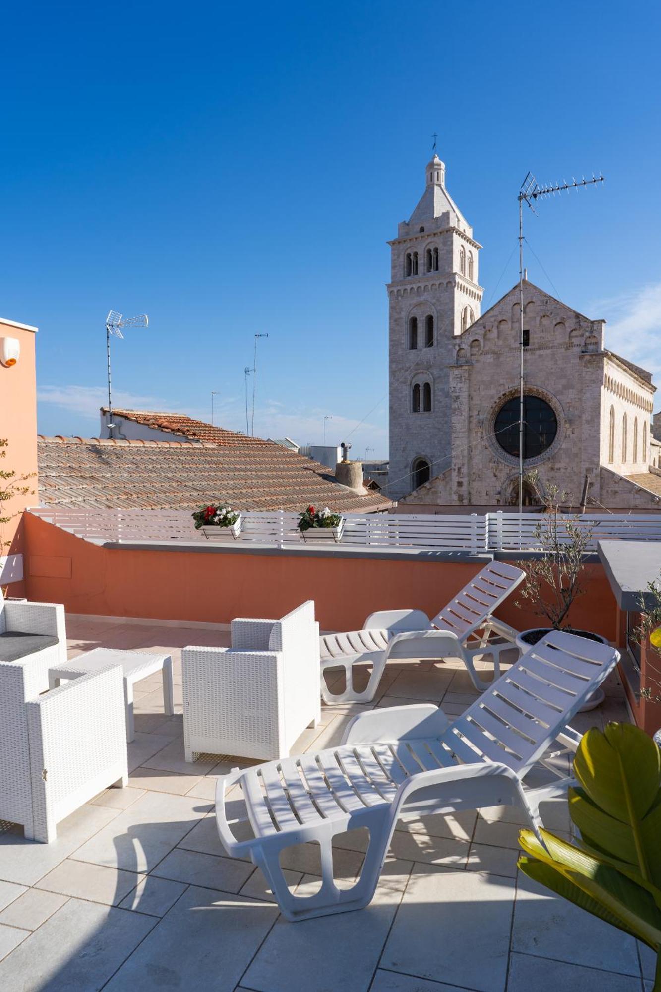 Duomo Guest House Barletta Bagian luar foto